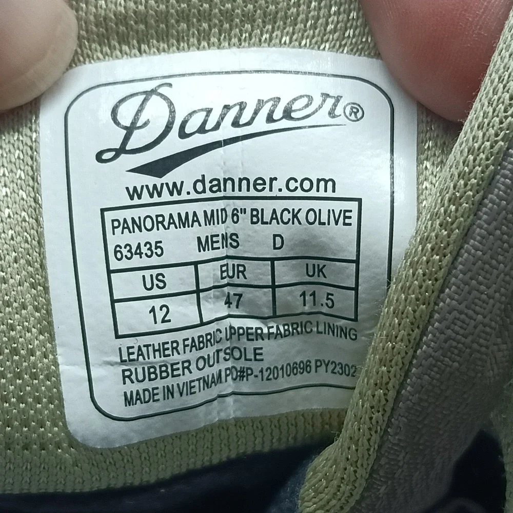 Danner reposhing this